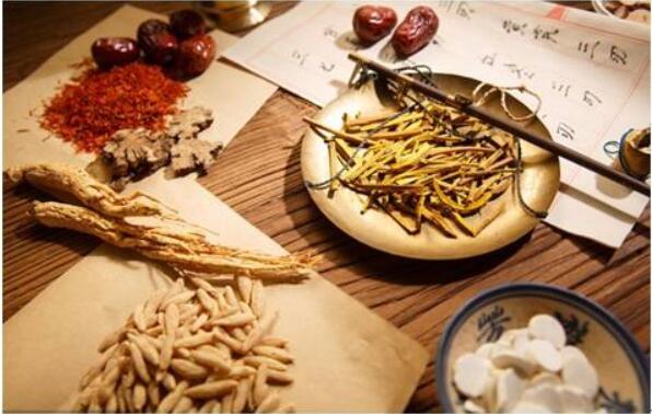 我國中藥材產(chǎn)業(yè)發(fā)展迅速，正向規(guī)?；?，標準化轉變