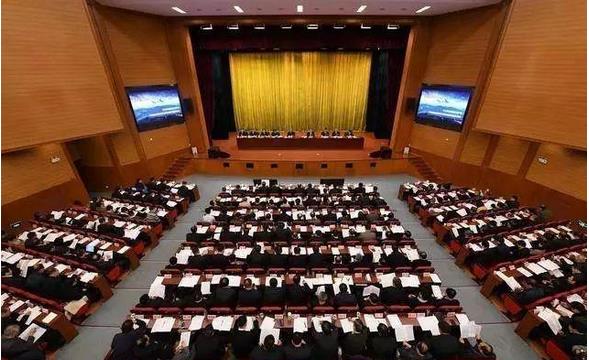 交通運(yùn)輸部部長(zhǎng)李小鵬：2018年，鐵路完成投資7920億元，公路水路完成投資2.3萬(wàn)億元，民航完成投資810億元